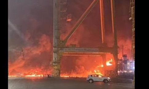 В Дубае прогремел мощный взрыв: в сети опубликовали видео момента