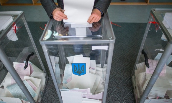 Выборы президента Украины в 2019 году могут перенести