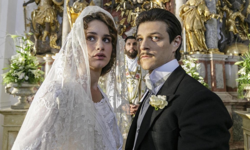  На «Интере» – премьера итальянского сериала «Отель «Империал»
