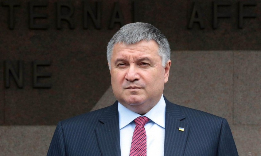 В ОАЭ Арсен Аваков подписал меморандум о признании украинского водительского удостоверения, которое и так было признано, - СМИ