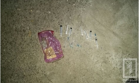 На Электрозаводской жильцы поймали вора со шприцами