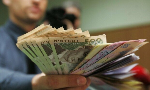 С сентября минимальная зарплата будет повышена до 5 000: как будут повышать украинцам минималку
