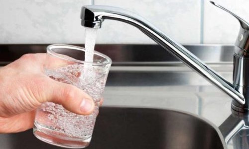 Не можна пити воду з-під крана