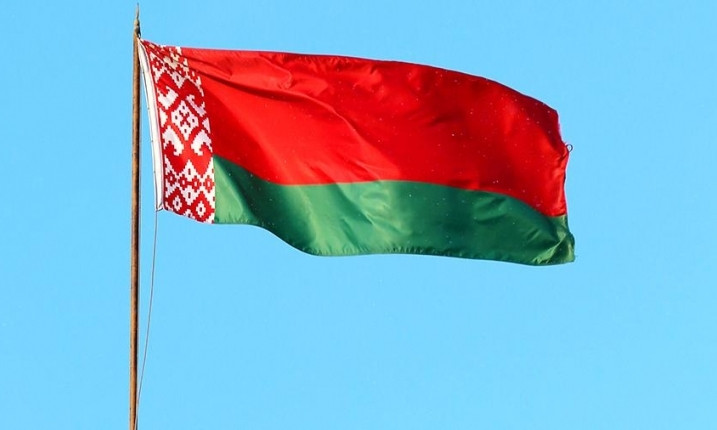 Отвернулись от России: Беларусь изменила герб, повернув планету к Европе, а не РФ (ФОТО)