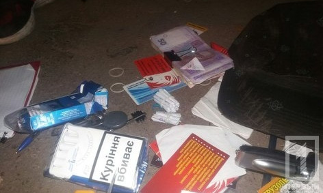 Ночью в Кривом Роге полицейские задержали наркоторговцев