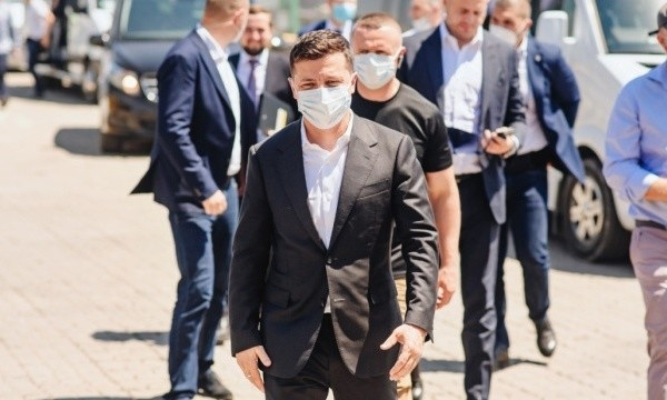 Зеленский жестко ответил сторонникам Шария в перепалке (ВИДЕО)