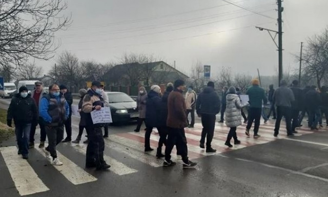 Протесты против рекордных тарифов на газ и электричество охватили уже Харьковщину (ФОТО, ВИДЕО)