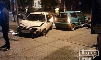 В Кривом Роге произошло ДТП с участием "такси"