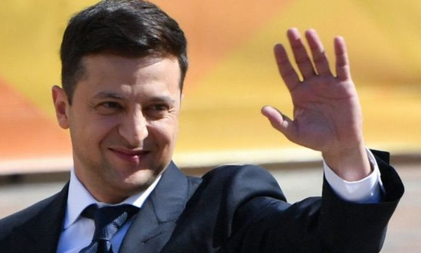 Сеть позабавило фото украинца с тату, похожей на Владимира Зеленского