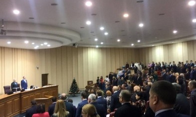 В Кривом Роге депутаты собрались на сессию в горсовете