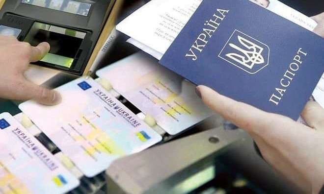 Стало известно, как жители Украины относятся к идее двойного гражданства