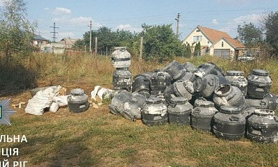 В реки Кривого Рога попало неизвестное вещество