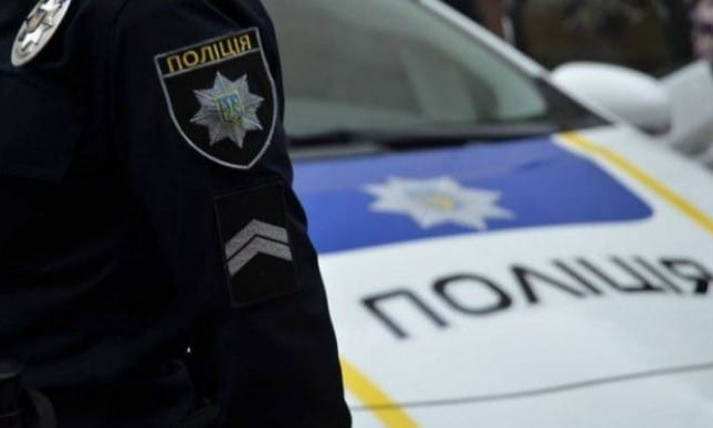 В Николаеве предприниматели выгнали полицию, которая хотела закрыть торговые точки, и продолжили работу (ВИДЕО)