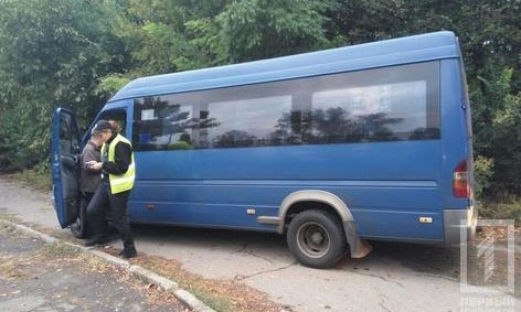 В Кривом Роге полицейские нашли маршрутку, наехавшую вчера на пешехода