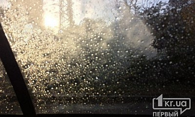 Порыв трубы на Волгоградской устроил настоящую автомойку