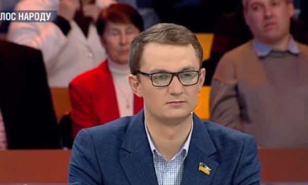 "Пусть он лучше свои мозги продаст": пенсионерка, которой посоветовали продать собаку, отреагировала на слова нардепа