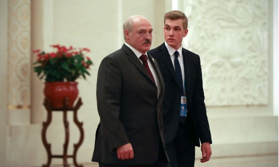 Внезапно 15-летний сын Александра Лукашенко стал популярнее отца (ФОТО)