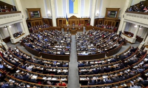 Кто из депутатов чаще всего ходит на работу: статистика