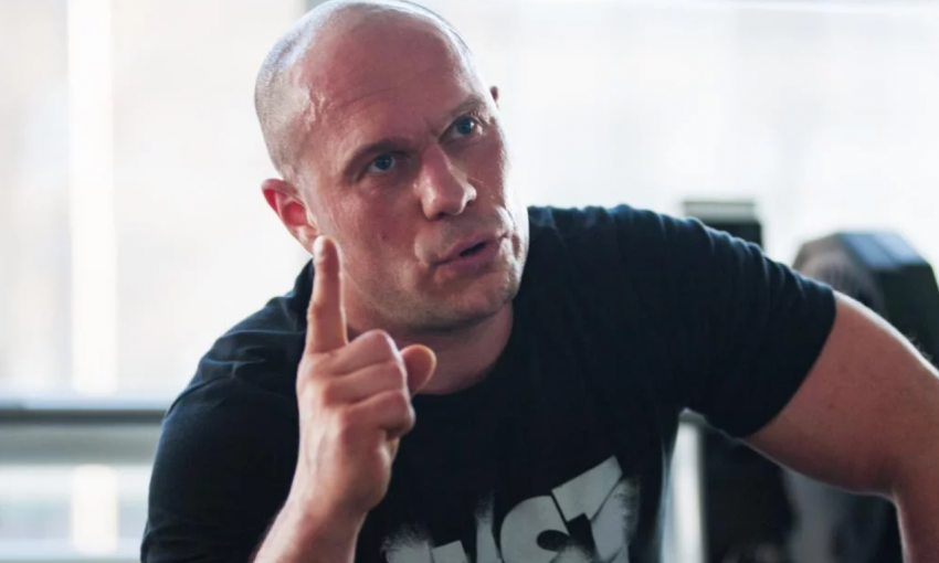 "Да пошли они на х*й со своей декомунизацией!!!" - Кива разразился гневом по поводу запрета празднования 23 февраля (ФОТО)