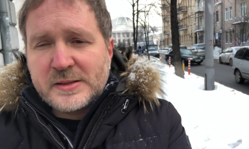 Исключенный из "Голоса" депутат Богатов сказал, что устроил потасовку с комиком из-за того, что юморист упрекал его за русский язык (ВИДЕО)