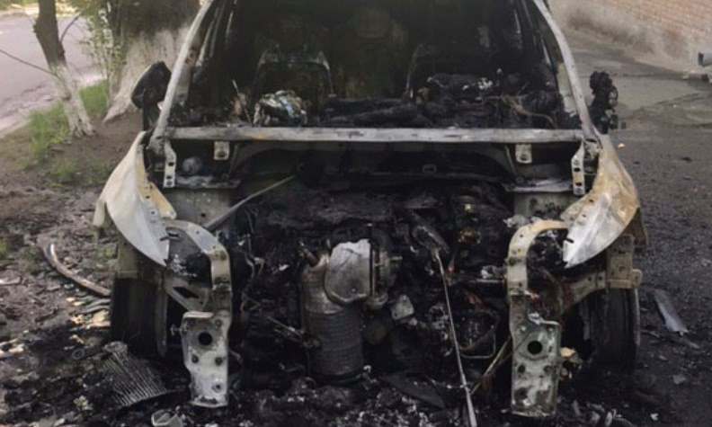 Ситуацией с поджогом авто главреда украинского телеканала заинтересовались в миссии ОБСЕ
