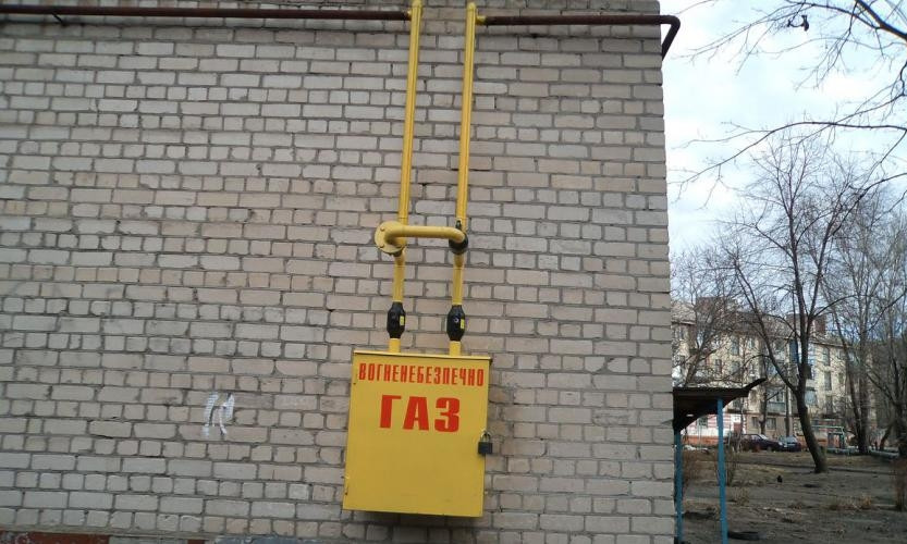 В ситуации с установкой газовых счетчиков разбирались депутаты