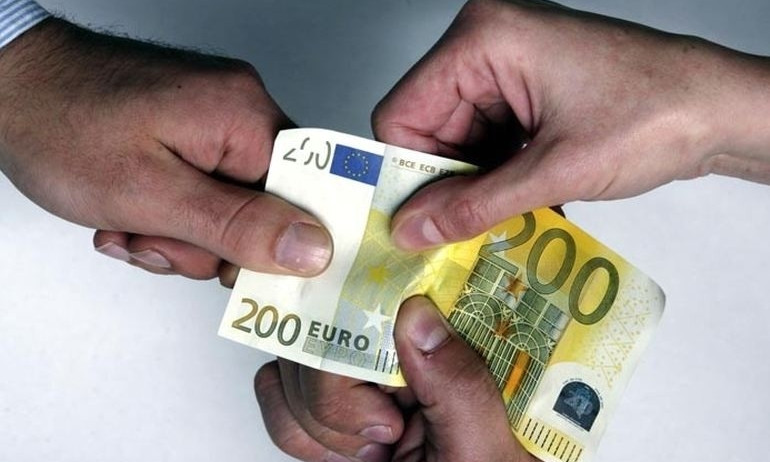 Работа за рубежом: украинским агентствам по найму запретят брать деньги с клиентов