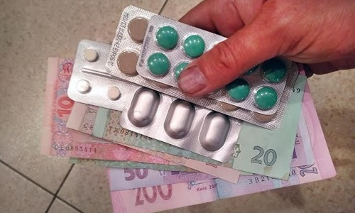 Цены на лекарства в Украине взлетят еще: эксперт указал на парадокс 
