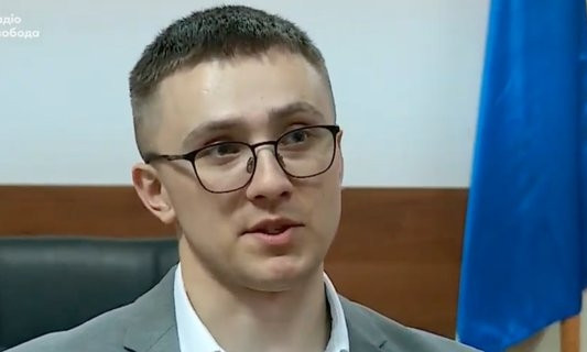 Приговор Сергею Стерненко вынес донецкий судья, который прославился бюстами Сталина и Ленина около своего особняка (ВИДЕО)