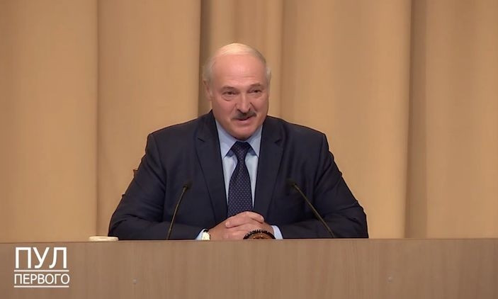 Лукашенко сообщил о том, что перенес коронавирус