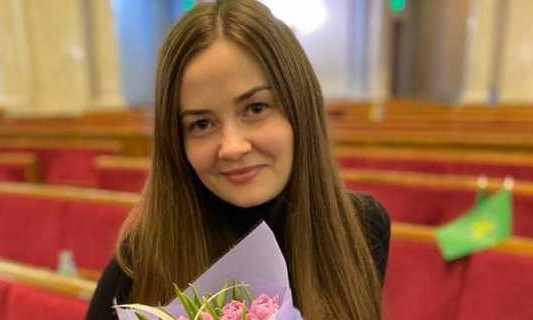 "Слуга народа" Марина Никитина попала в реестр коррупционеров после того, как устроила мужа своим помощником