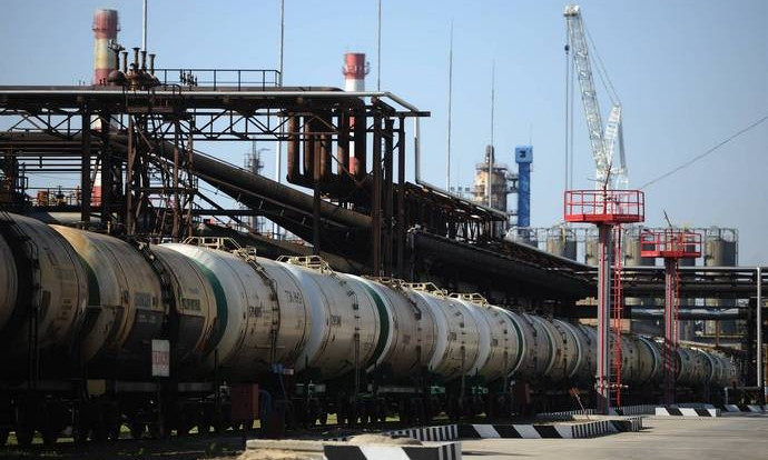 В России наложили запрет на экспорт угля, нефти и бензина в Украину