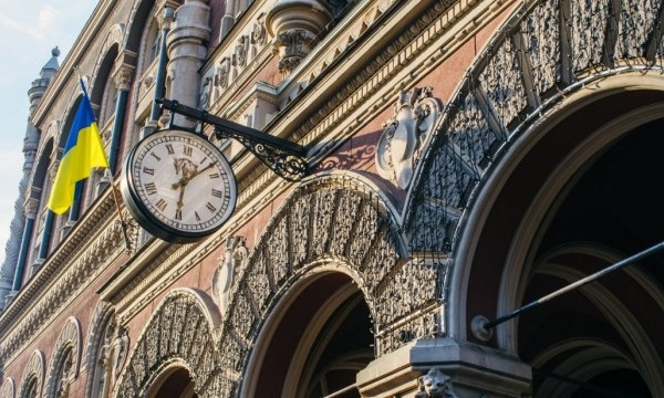 Курс валют на 26 сентября: НБУ повысил курс гривны