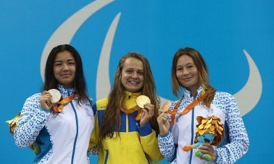 Спортсменка из Кривого Рога завоевала "золото" на соревнованиях по плаванью в Рио