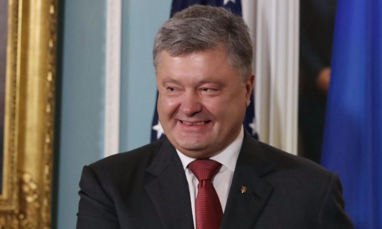 Порошенко договаривается о политическом убежище за рубежом, - СМИ