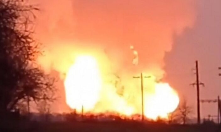 Под Полтавой прогремел мощный взрыв на газопроводе: огненный факел видели издалека (ФОТО, ВИДЕО)