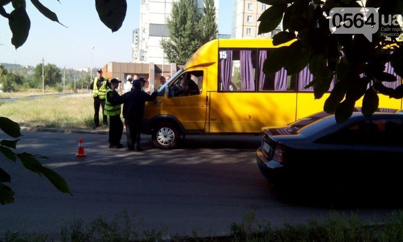 В Долгинцевском районе в маршрутку чуть не врезался "Daewoo"