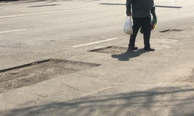 В Кривом Роге рассмотрят петицию об уголовной ответственности за плохо сделанные дороги