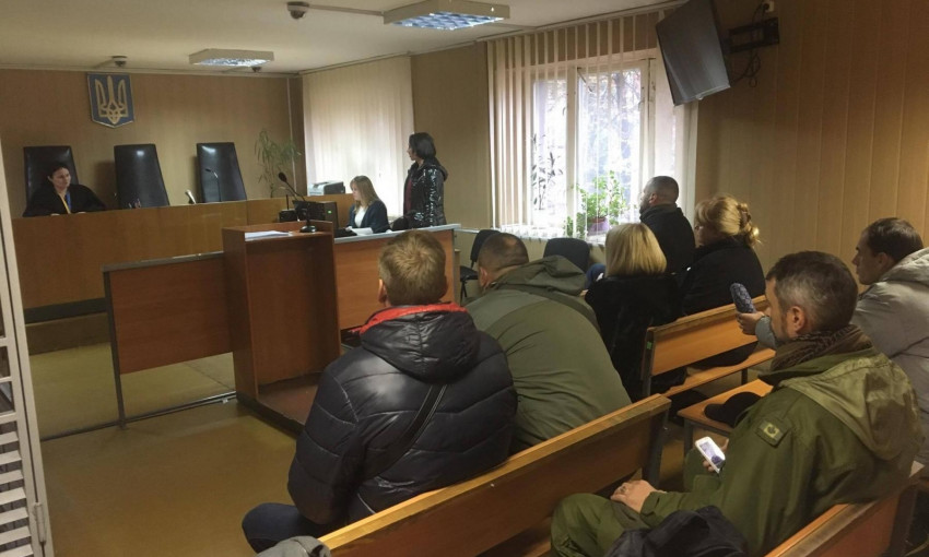 В Кривом Роге начался суд над мужчиной, который надругался над флагом Украины