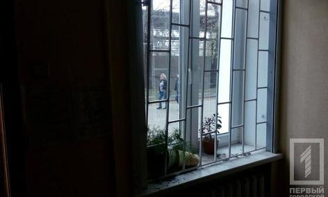 Воры пытались ограбить коммунальную аптеку