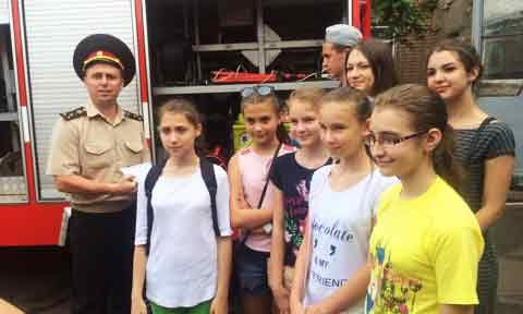 Криворожские школьники сходили в гости к пожарникам