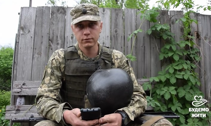 Лист воїнів ЗСУ до мам: зворушливе відео-привітання