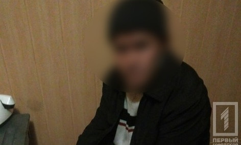 Для пьяного криворожанина прогулка с сыном закончилась в отделении полиции