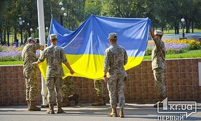 Завтра в Днепре наградят бойцов 25-й бригады за оборону Луганского аэропорта