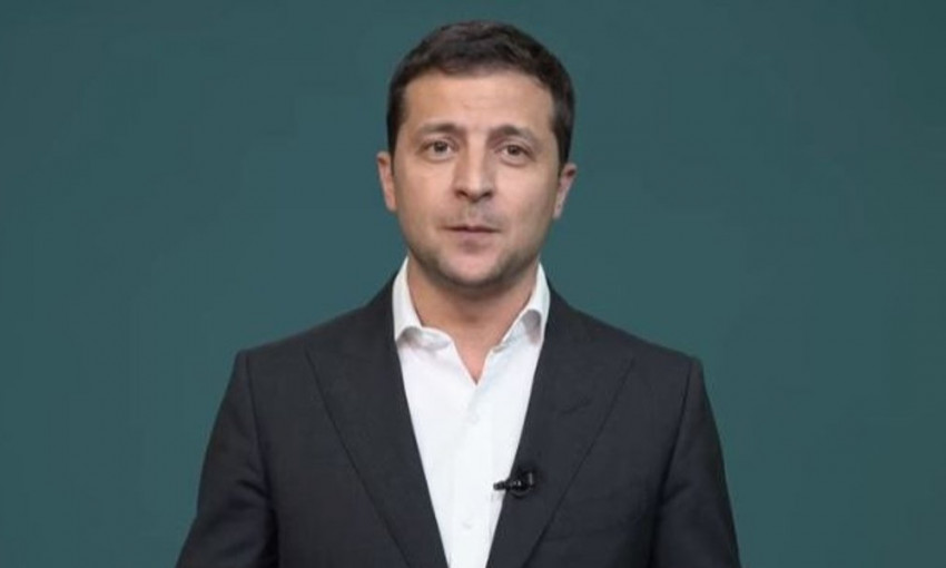 Зеленский призвал украинцев сдавать НАБУ коррупционеров
