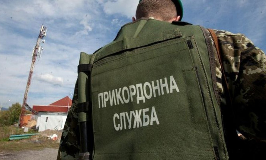 В ФСБ РФ опубликовали видео задержания украинского пограничника и его допрос: в чем он признался 