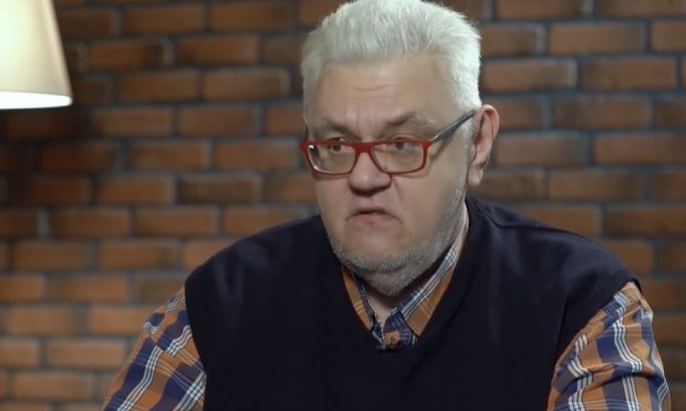 Сергей Сивохо приехал в поселок в "серой" зоне, где нет газа, света и воды и позвал пожить сюда народных избранников (ВИДЕО)