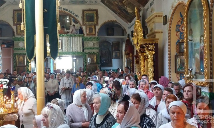 Сегодня прошла праздничная служба в Свято-Вознесенской церкви