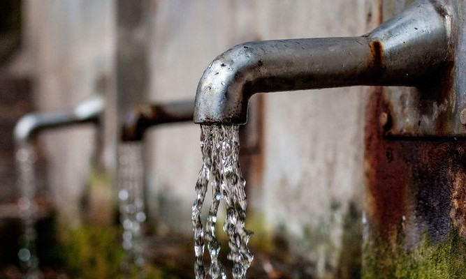 Заканчивается вода: в Крыму объявили режим повышенной готовности