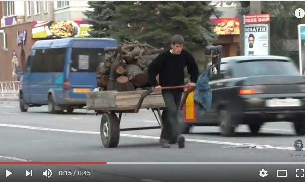 На улицах Кривого Рога замечен креативный грузовик